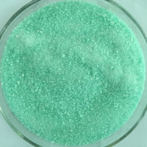 发财树硫酸亚铁浇花使用方法
